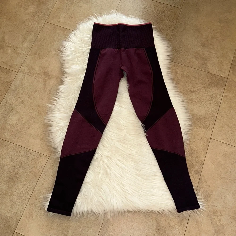 ThirdLove Power Purple Flex Seamless Compression High-Waist Leggings - Picture 6 of 13